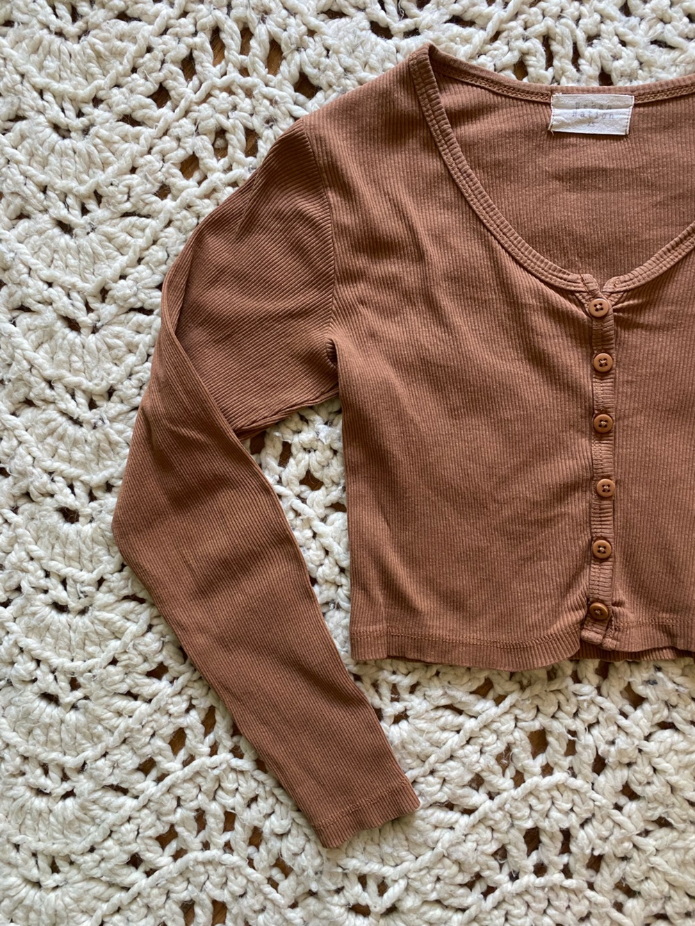 Ribbed Button-Front Crop Top Cardigan in Warm Brown